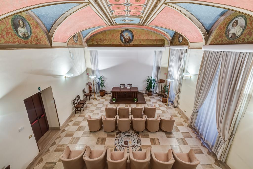 ホテル Domus Carmelitana ローマ エクステリア 写真
