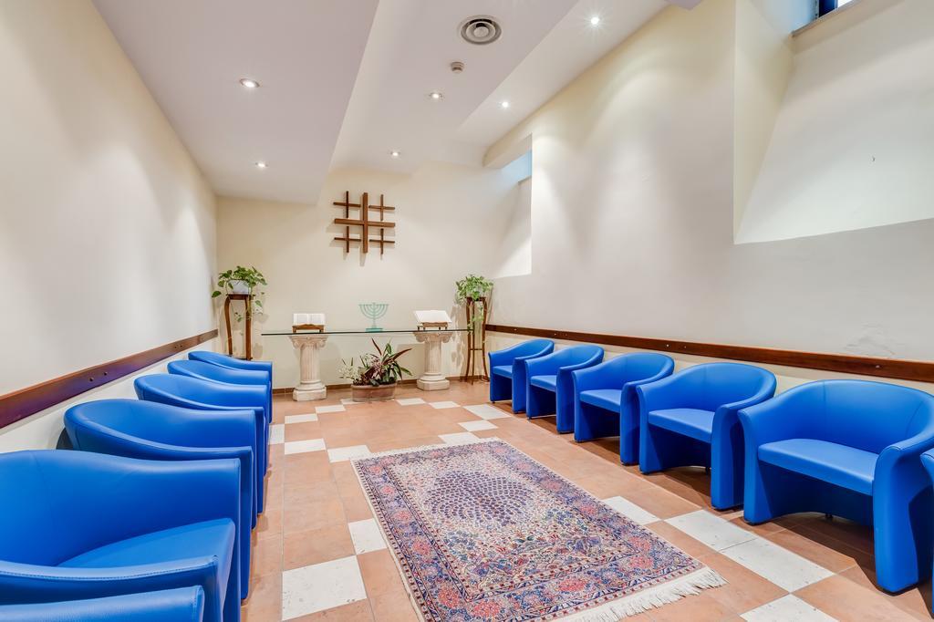 ホテル Domus Carmelitana ローマ エクステリア 写真